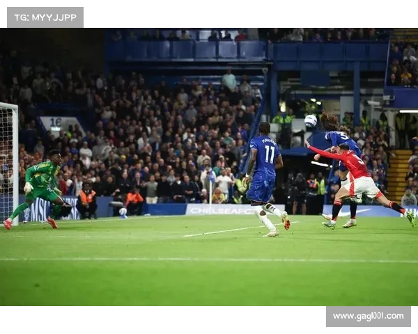 曼联的赛事—曼联英超联赛本赛季精彩赛事回顾球员表现亮点与未来征程展望 曼联的赛事—曼联英超联赛本赛季精彩赛事回顾球员表现亮点与未来征程展望